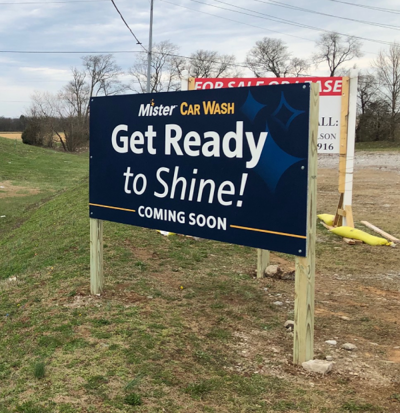 Pylon Signs Photo
